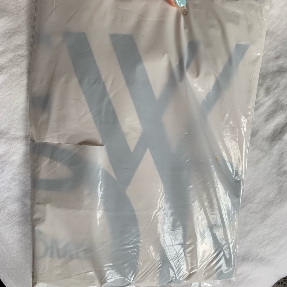 New Yorker Tote - Brand New